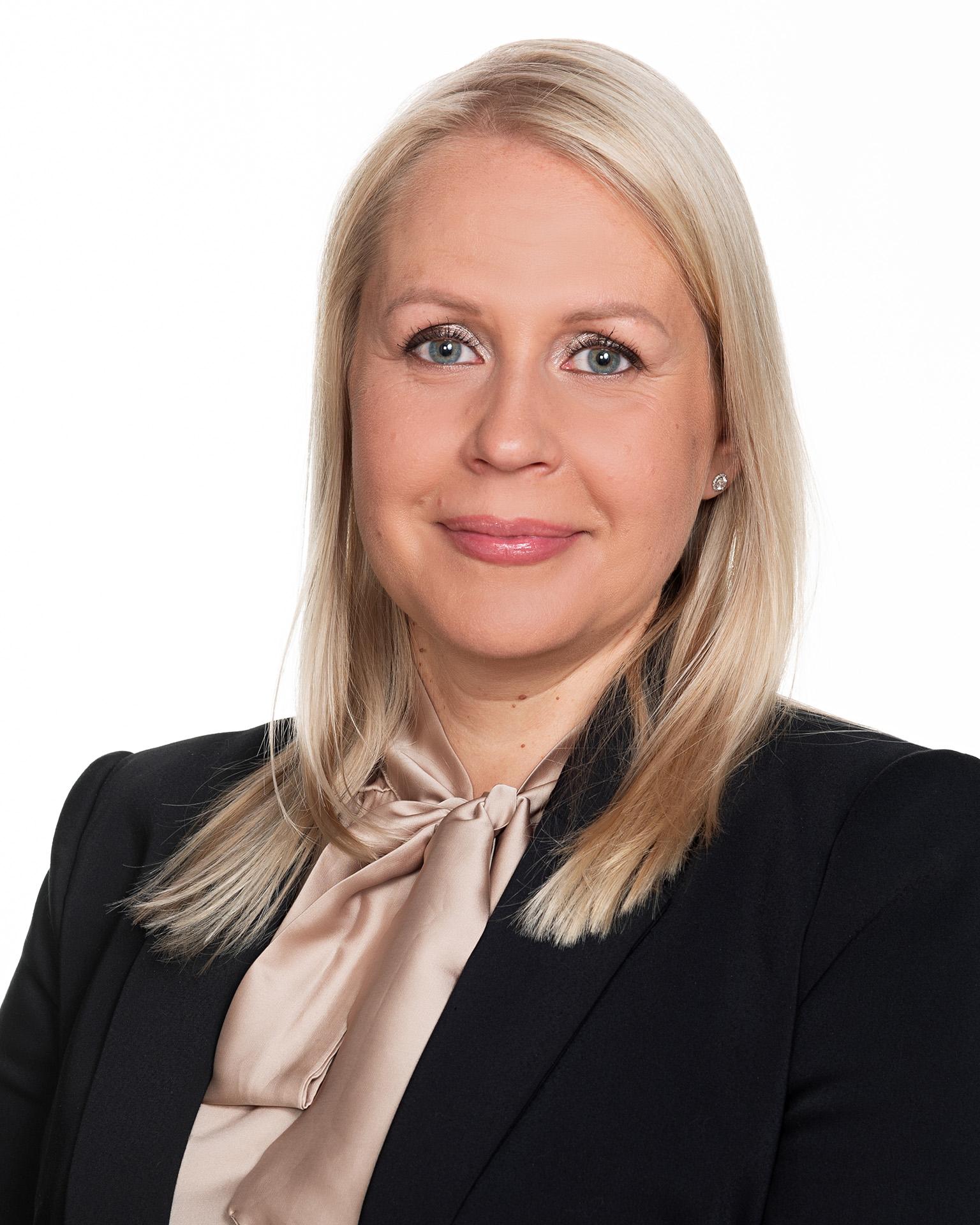 Minna Uusitalo, asiakkuusjohtaja OP Länsi-Suomi