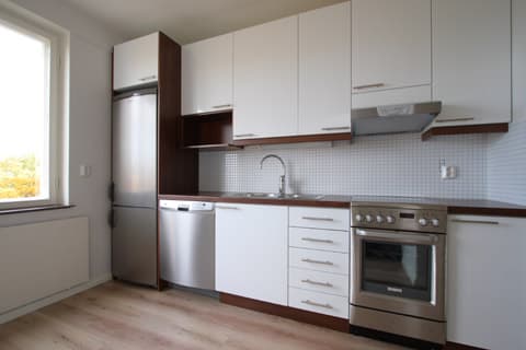 <p data-block-key="g1ay5">Taloyhtiön osakkaalla on mahdollisuus uudistaa kylpyhuoneen lisäksi esimerkiksi keittiö.</p>