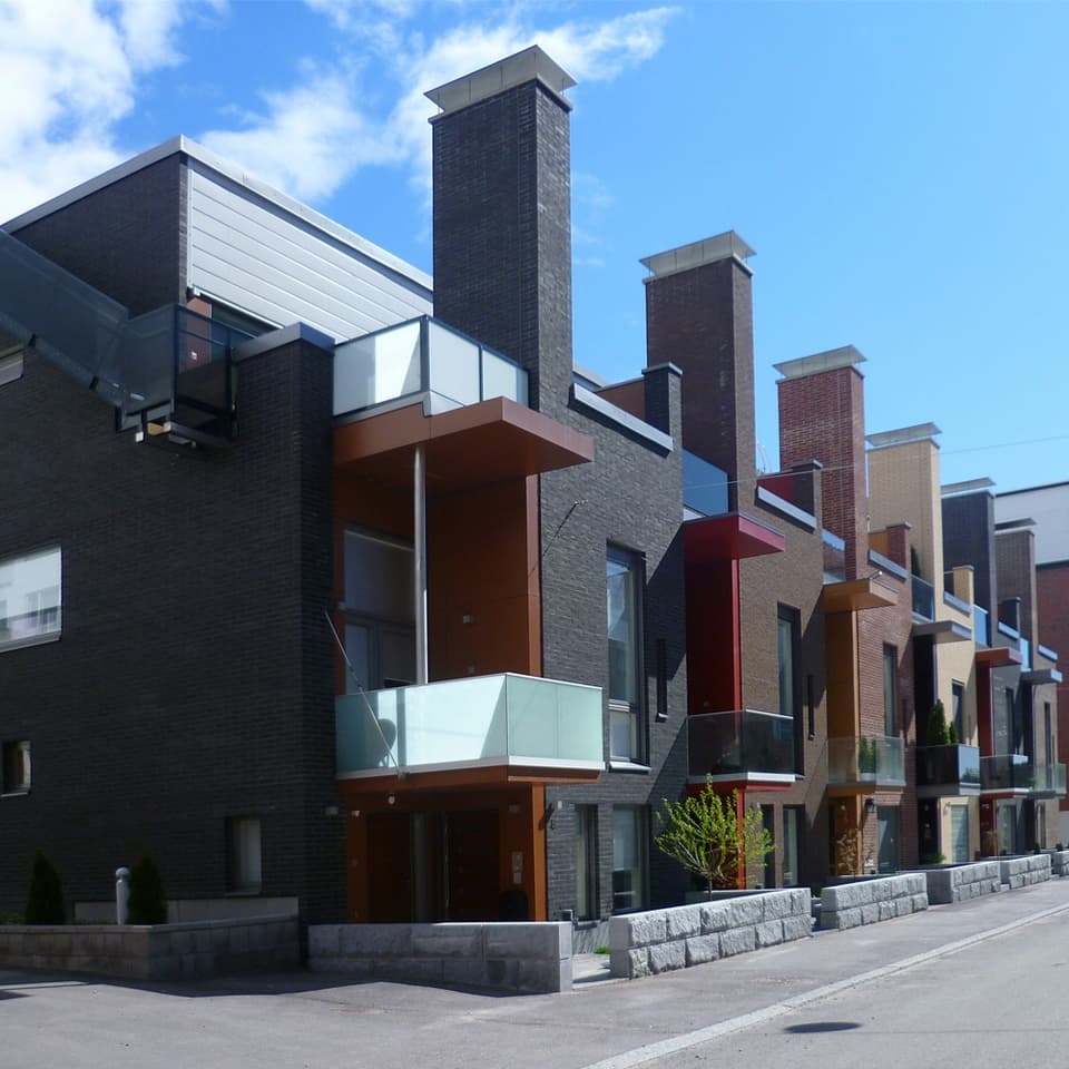 Puoleensavetävää tiiliarkkitehtuuria