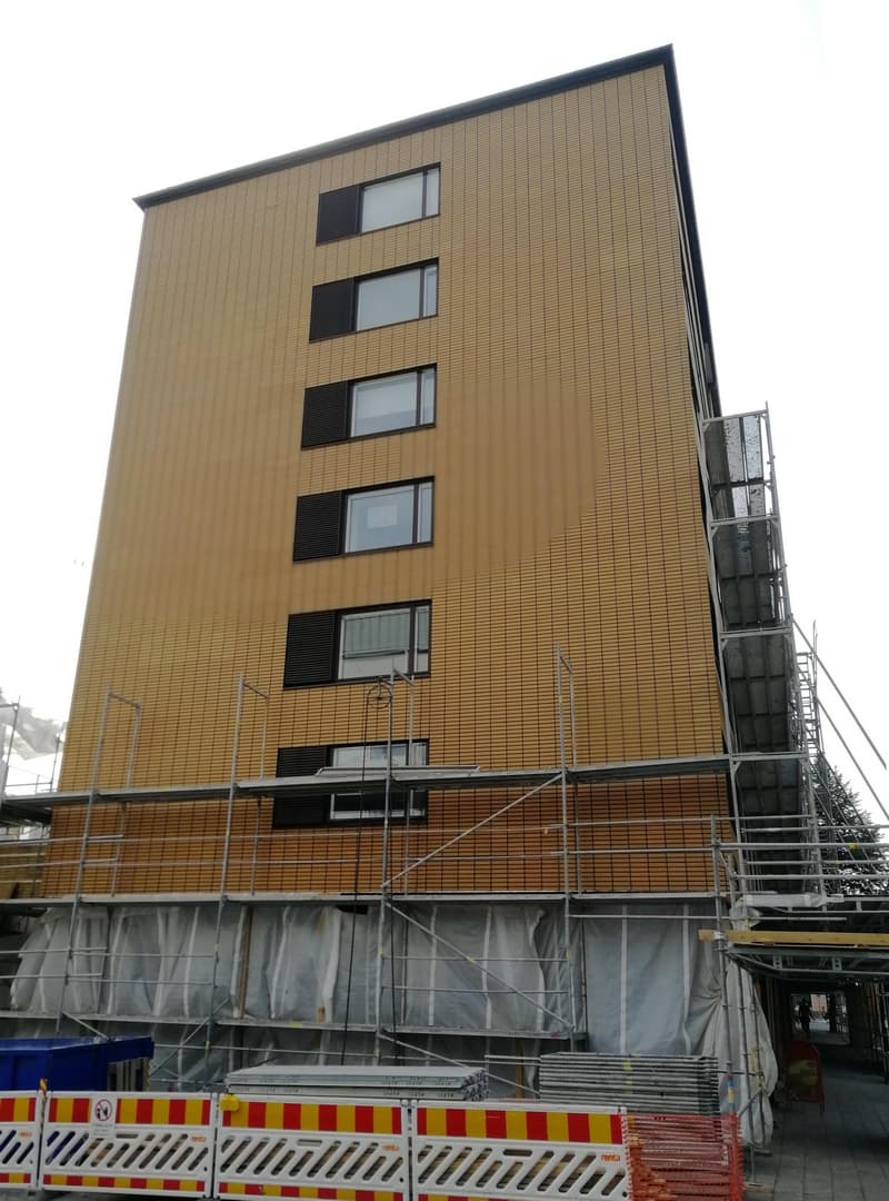 Kerrostalon julkisivun eristysremontti ja saneeraus