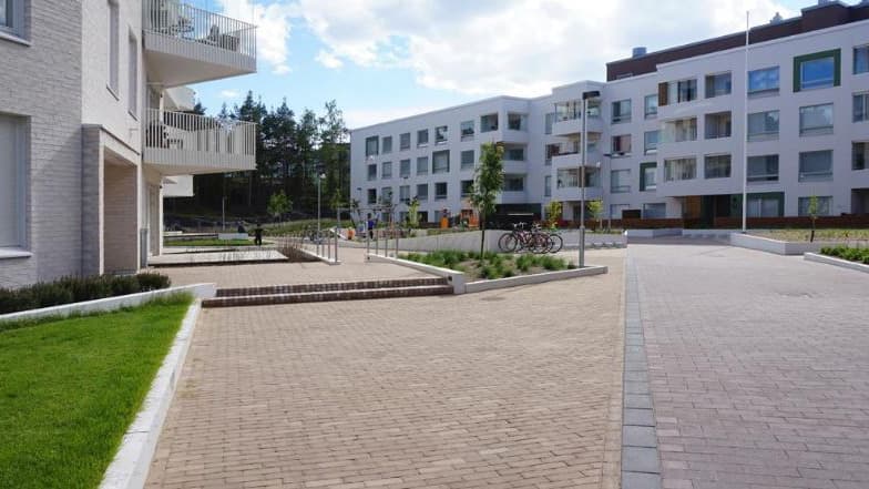 Keraamiset pihatiilet korttelipihaan – kestävä ja tyylikäs valinta