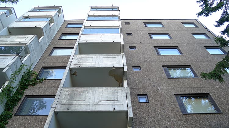 <p data-block-key="2molh">As.Oy Puistonportti ennen peruskorjausta.</p>