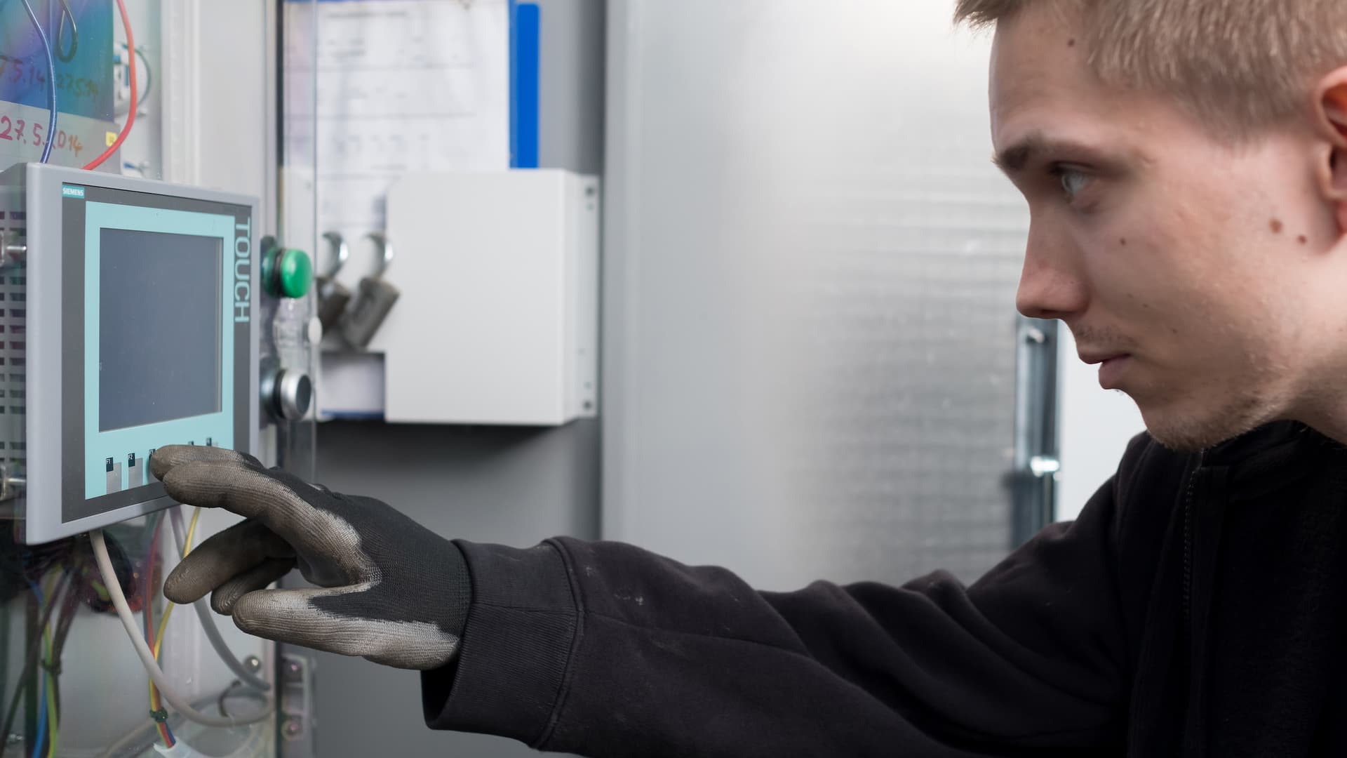 <p data-block-key="cgosr">Huoltoteam kohteessa</p>