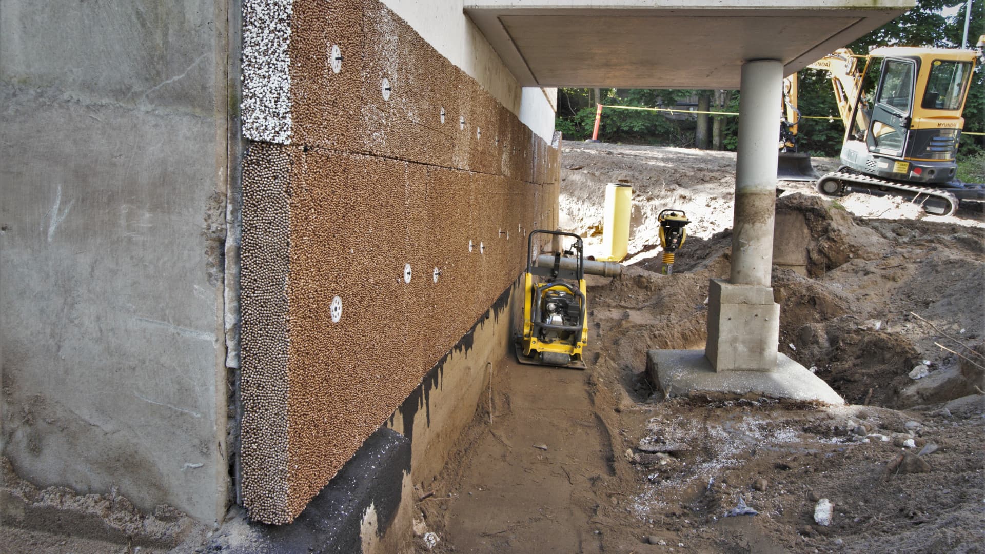 <p data-block-key="sdfjg">Valmis ja paljas sokkeli</p>