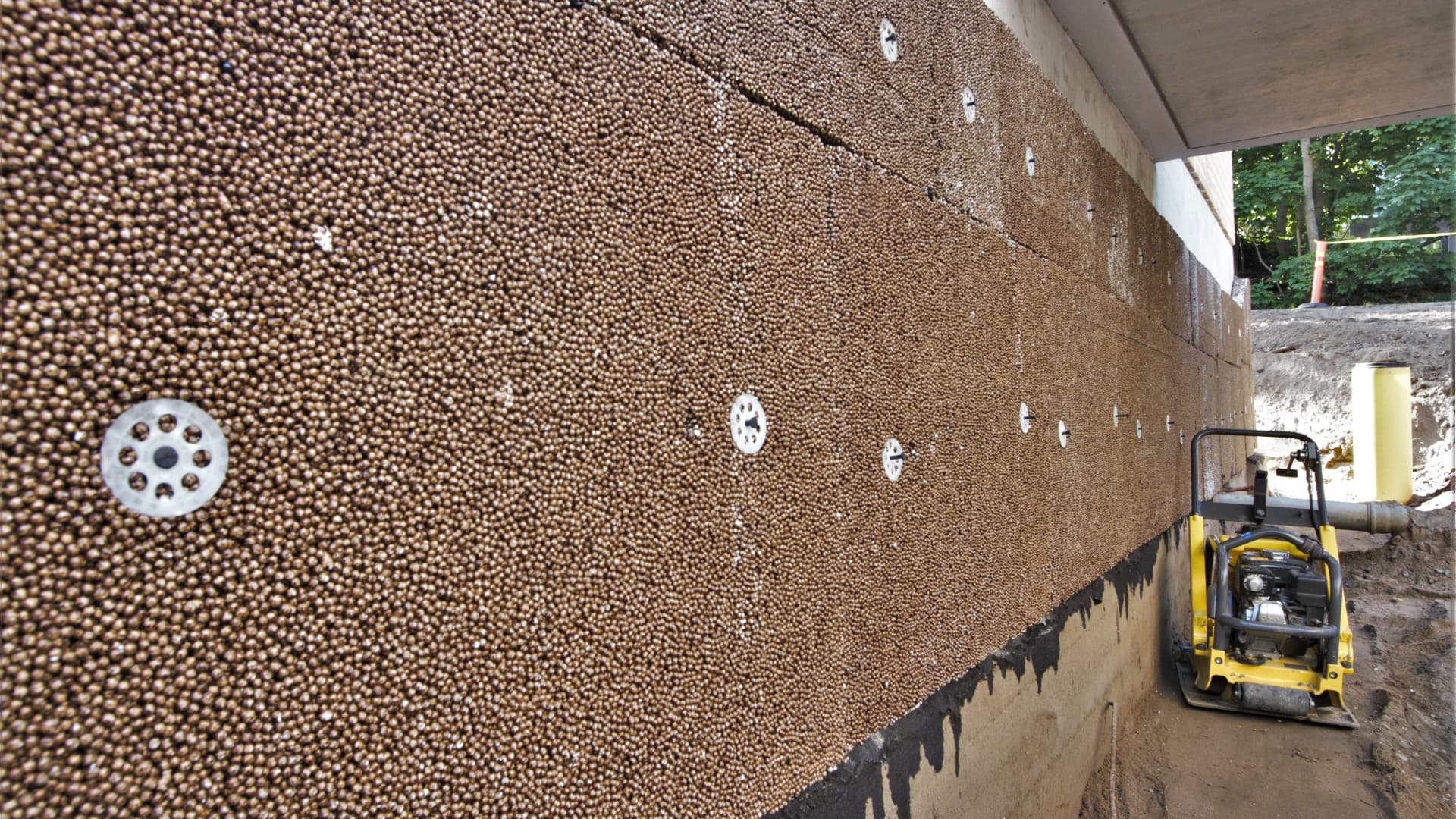 <p data-block-key="f6ku4">ISODRÄN levy asennettuna</p>