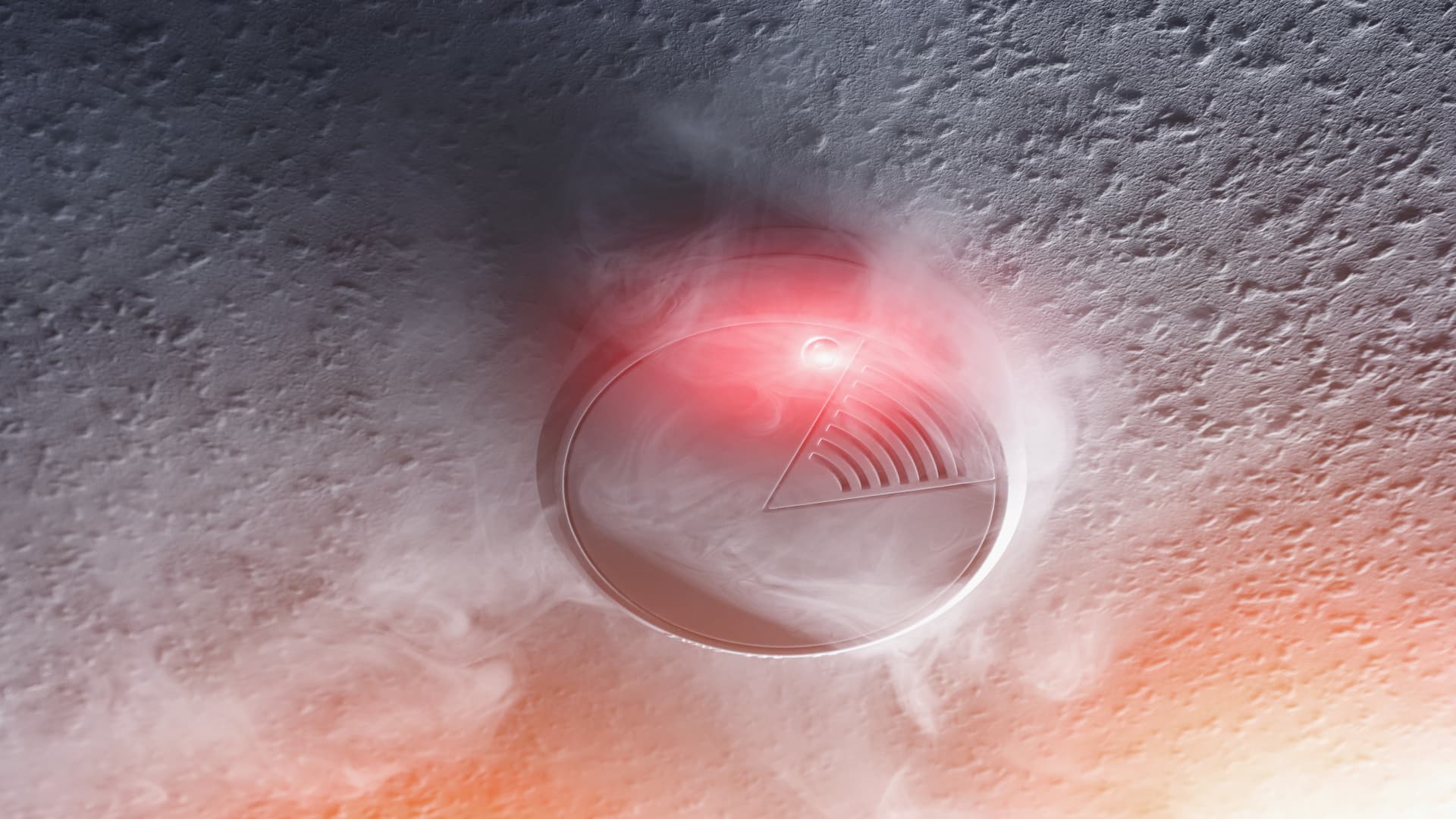 Jopa puolet taloyhtiöiden asunnoista on ilman toimivia palo­varoittimia