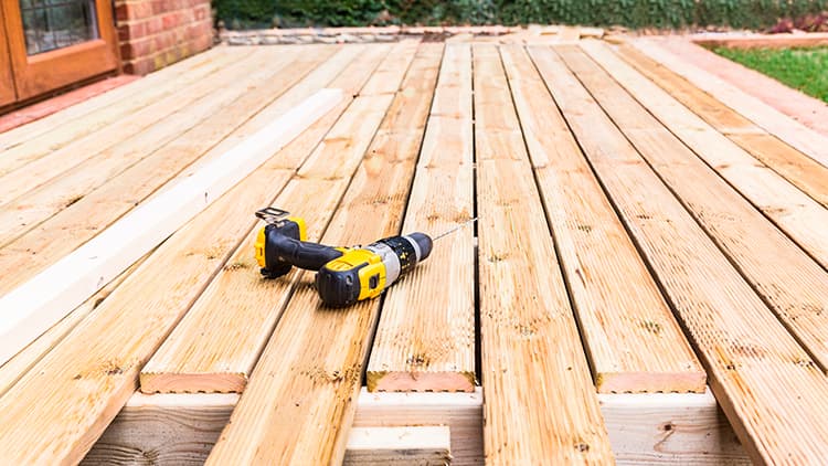 Voiko taloyhtiö vaatia terasseja purettaviksi?