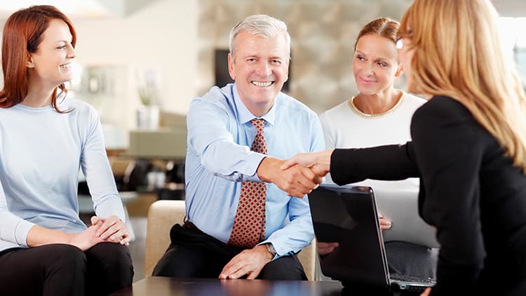 Viikon kysymys: Saako isännöitsijä toimia kokouksen puheenjohtajana?