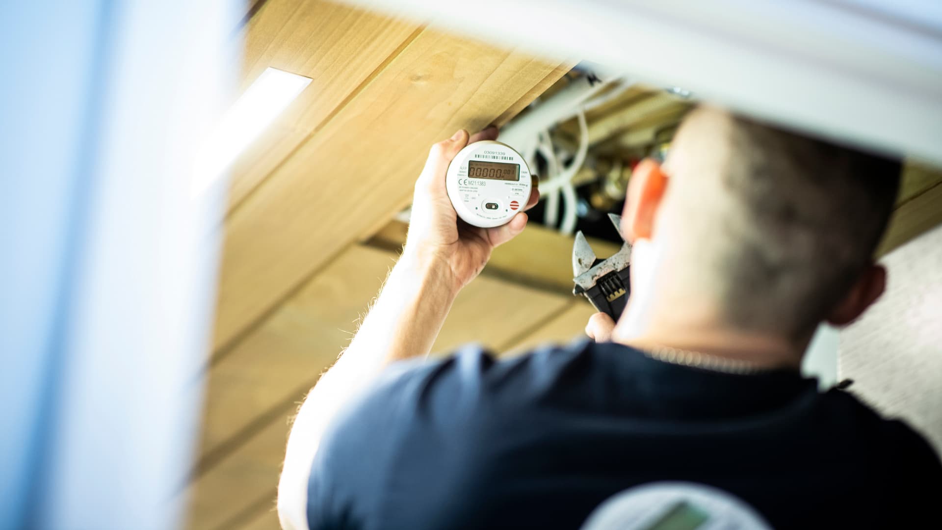 Etäluettavat vesimittarit taloyhtiössä: hyödyt ja lain vaatimukset