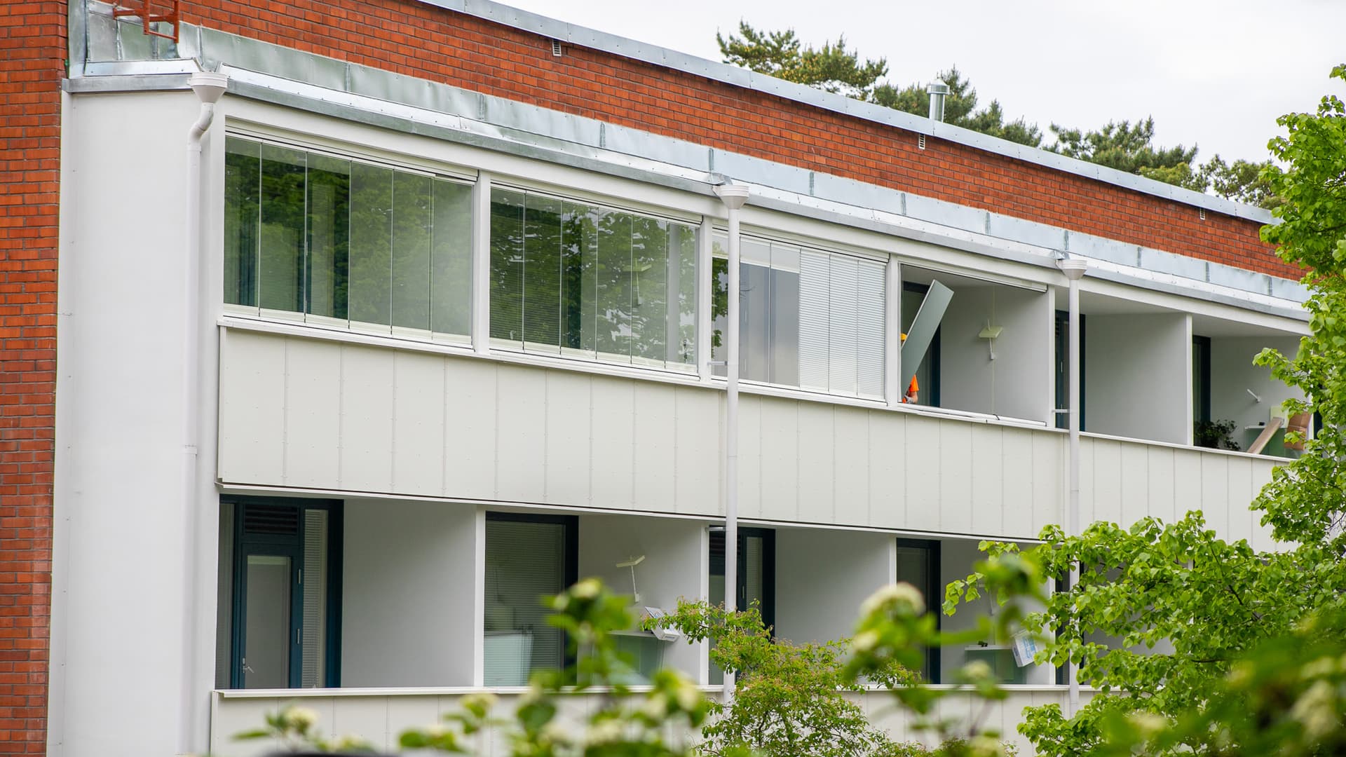 Uusi parvekelasitus uusii myös vanhan talon ilmeen