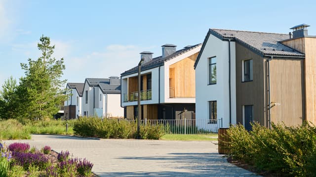 Taloyhtiö yleiskuva maisemassa