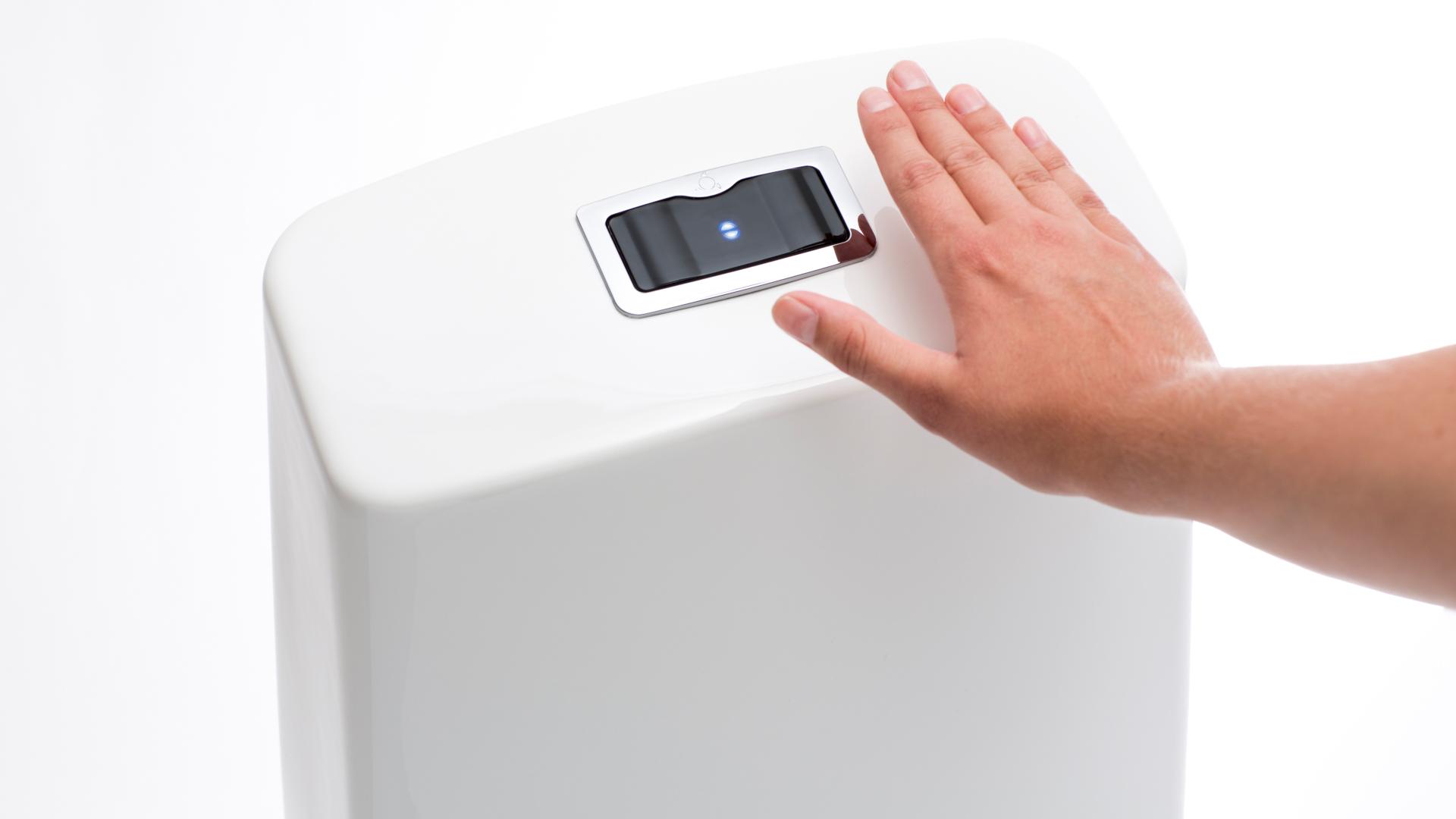 IDO Glow Sensor hoitaa huuhtelun, kun käsi viedään tunnistimen yläpuolelle.