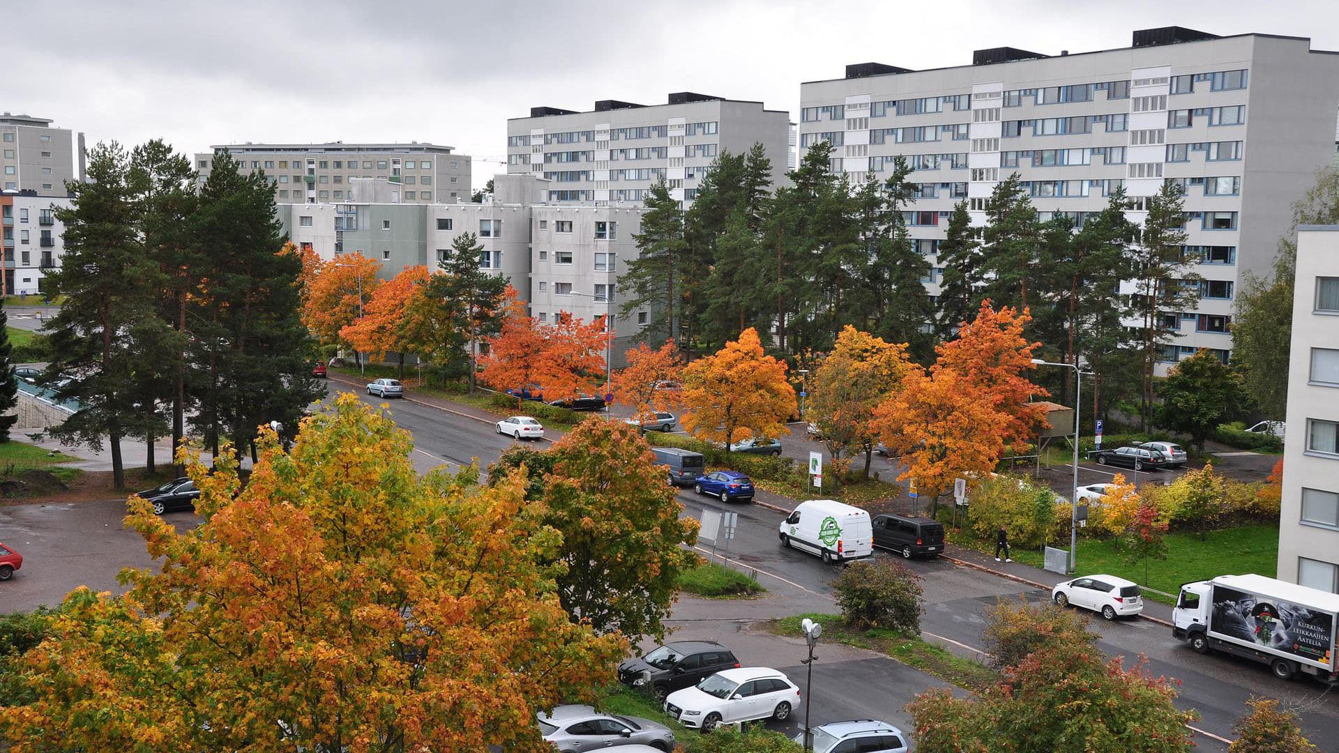 Kaukolämpö ja lämpöpumppu yhteistyöhön – energiatehokas hybridilämmitys taloyhtiöille