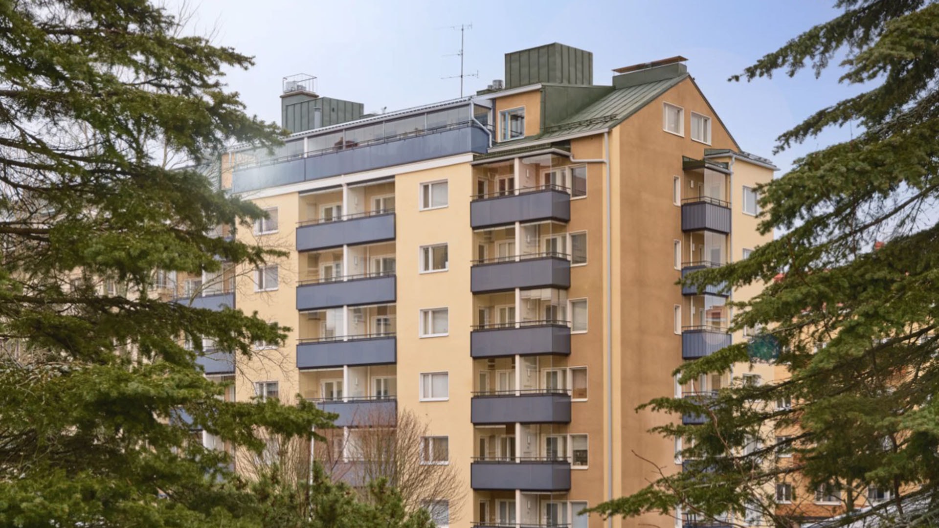 1920 lumon ekaide taloyhtiön julkisivu parvekekaiteet