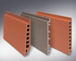 <p data-block-key="yngkg">Aidoissa keraamisissa tiililaattaprofiileissa on useita erilaisia värejä.</p>