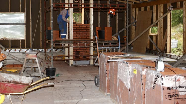 Mitä pitää ottaa huomioon tiilipiippua muurattaessa?