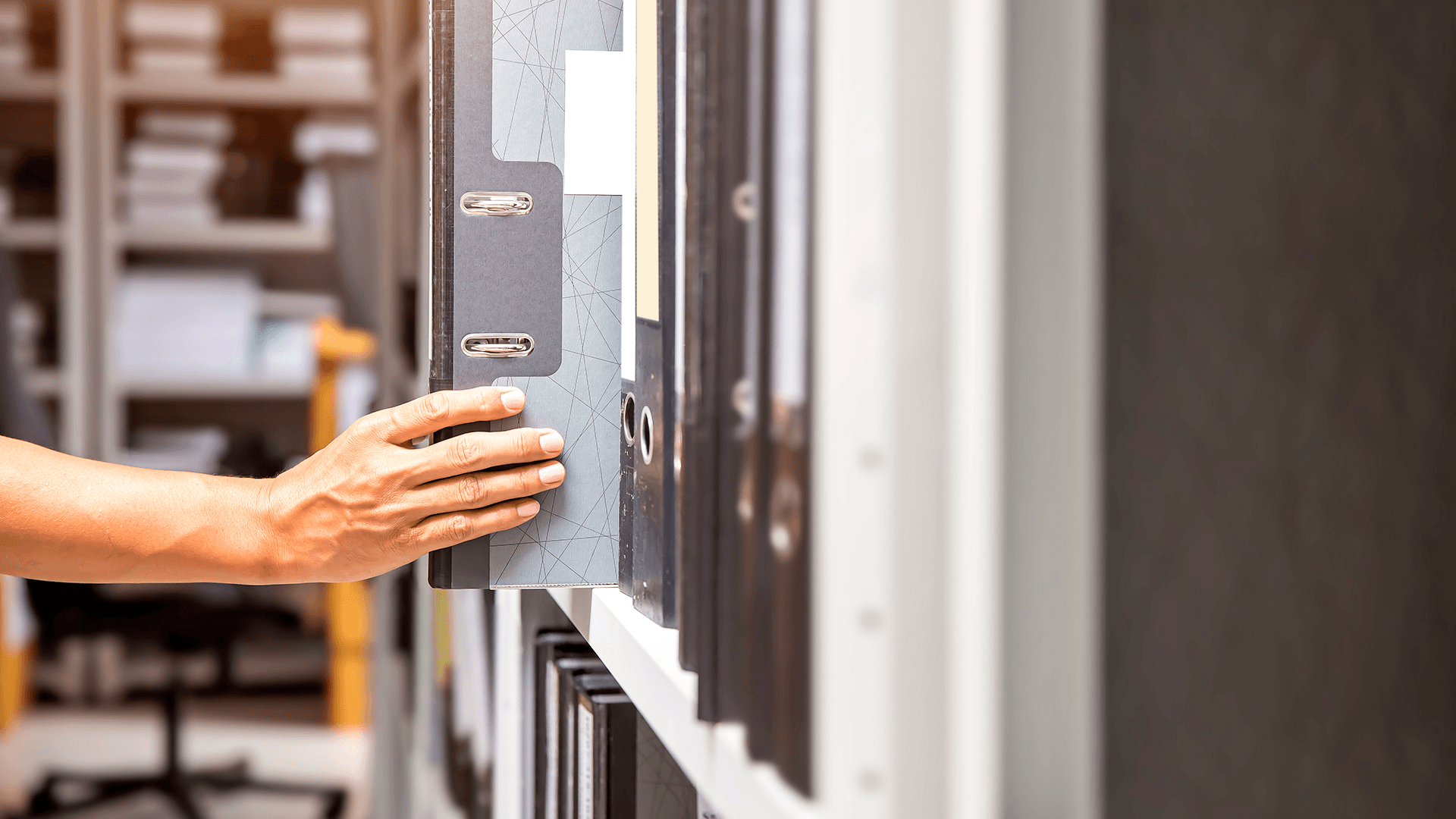 <p data-block-key="tbvn4">Esityslista ja liitteet selkeyttävät, mistä taloyhtiön yhtiökokouksessa päätetään. Taloyhtiön yhtiökokouksessa käydään läpi kiinteistön kunto ja tulevat korjaushankkeet. (Kuva Adobe Stock)</p>