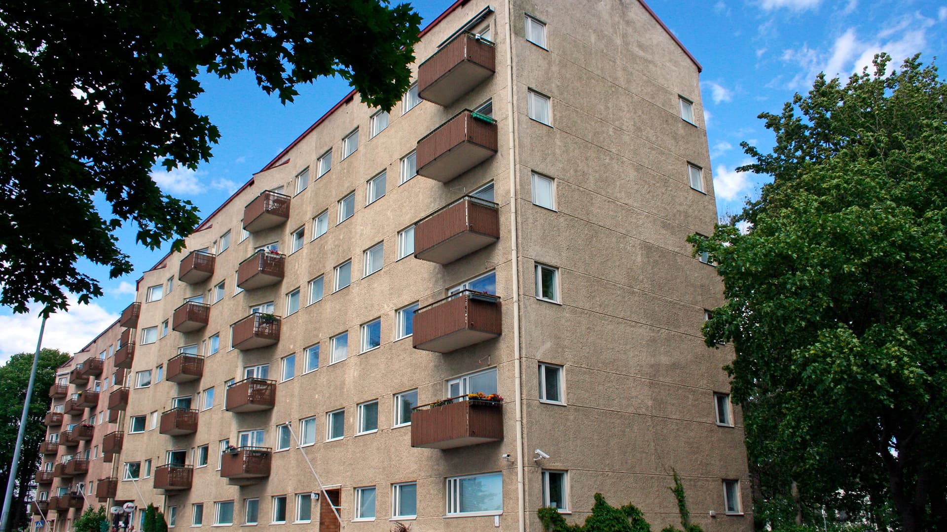 Miksi ja miten tehdään kerrostalon energiataloudellinen nykyaikaistaminen asukkaiden toiveet huomioiden?