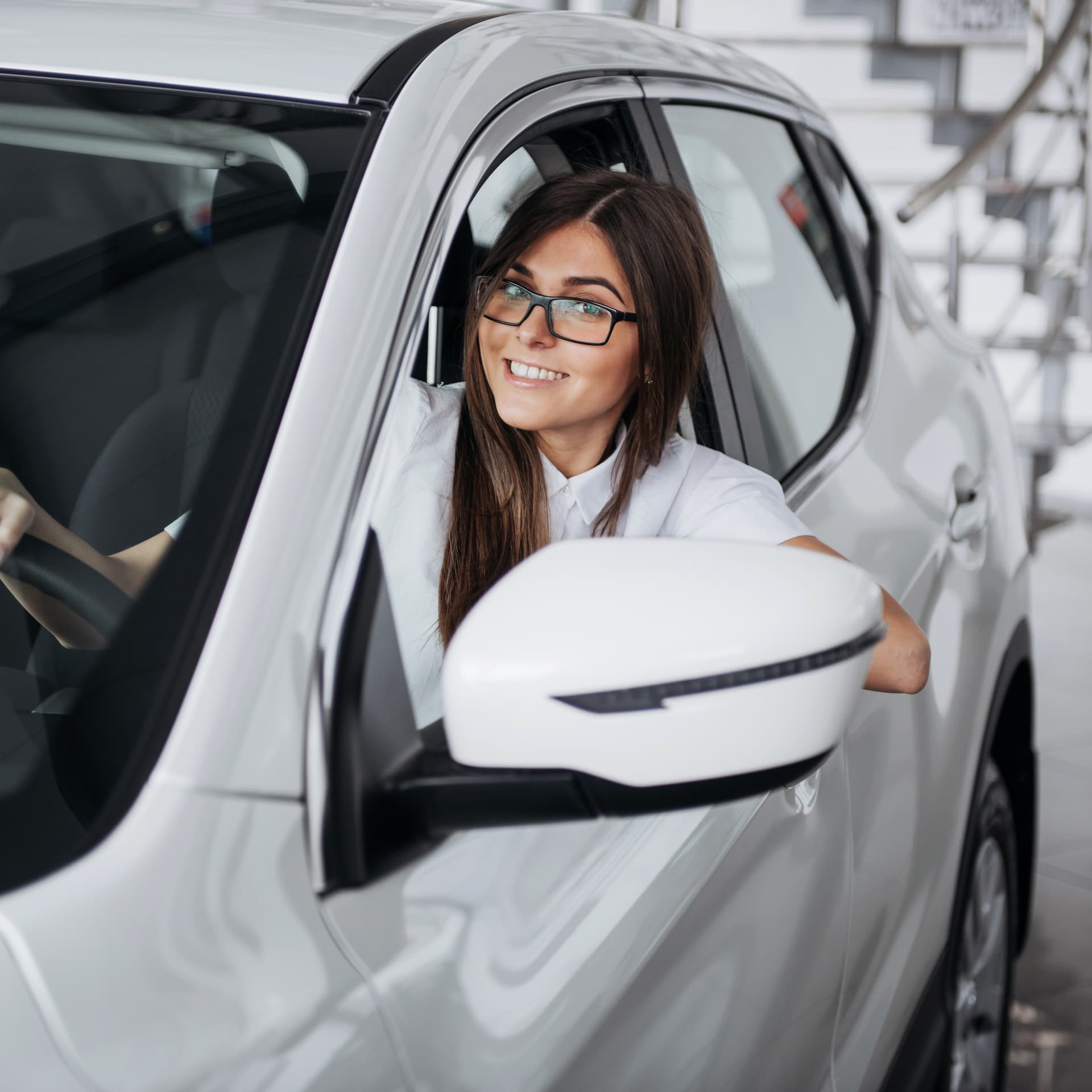 <p data-block-key="9prob">Sähköautojen yleistyessä myös taloyhtiöissä on syytä varautua kasvavaan lataustarpeeseen. Uudet latauspistevaatimukset koskisivat erityisesti uudisrakentamista ja laajamittaisia korjaushankkeita. (Kuva: Envato)</p>