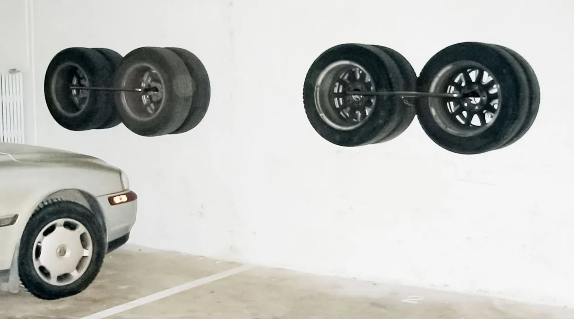 <p data-block-key="itjkp">Rengasteline PST-4 on lukittava säilytysratkaisu neljälle standardirenkaalle. Teline pitää renkaat jämäkästi paikoillaan ja tuo varastointiin turvallisuutta.</p>