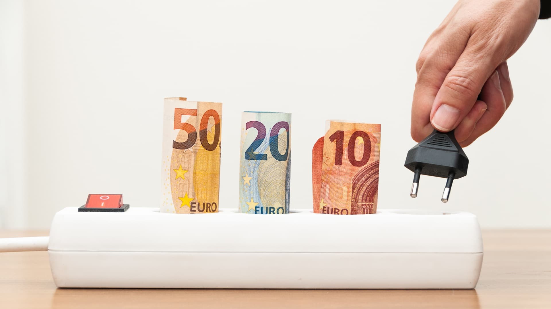 Mitä jokaisen tulee tietää sähkön tehomaksusta – näin se vaikuttaa laskuusi